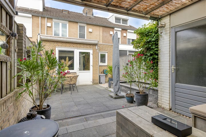 Foto 28 van Charles Eijckstraat 44