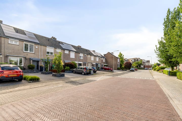 Foto 31 van Charles Eijckstraat 44