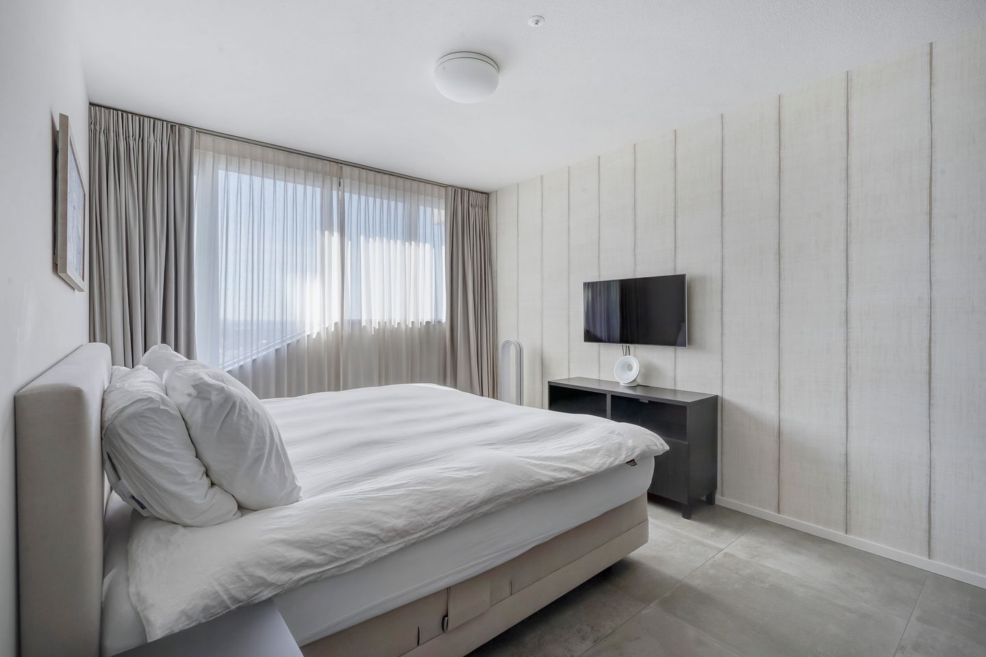 Foto 4 van Anna van Buerenplein 235