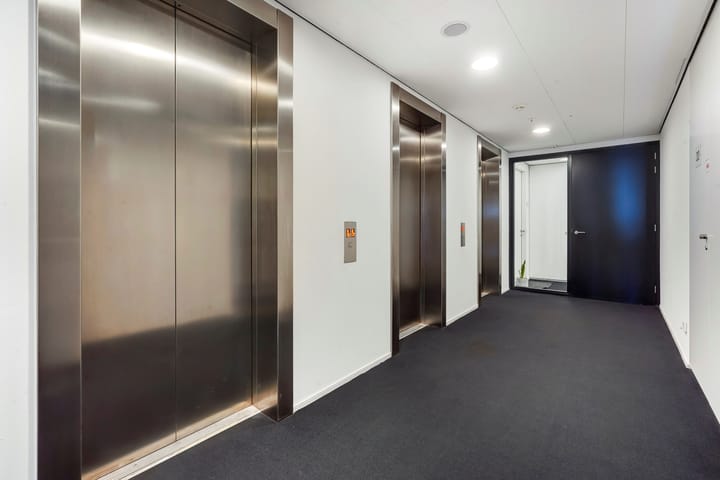 Foto 10 van Anna van Buerenplein 235