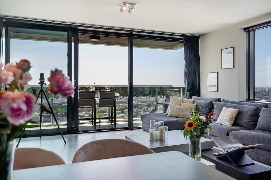 Foto 16 van Anna van Buerenplein 235