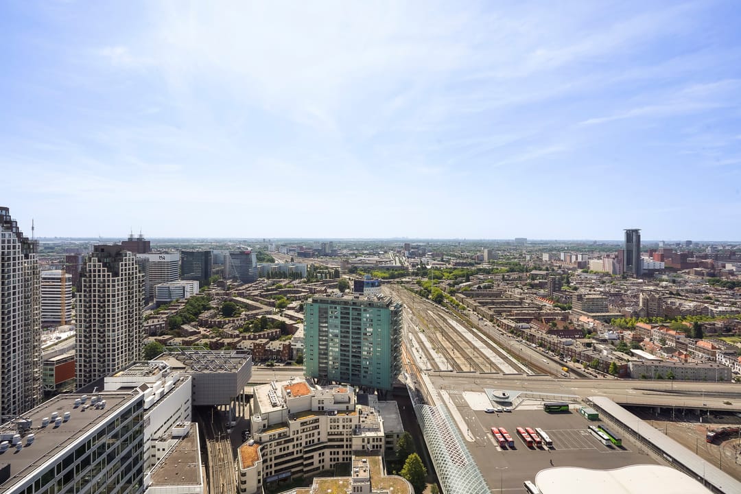 Foto 22 van Anna van Buerenplein 235