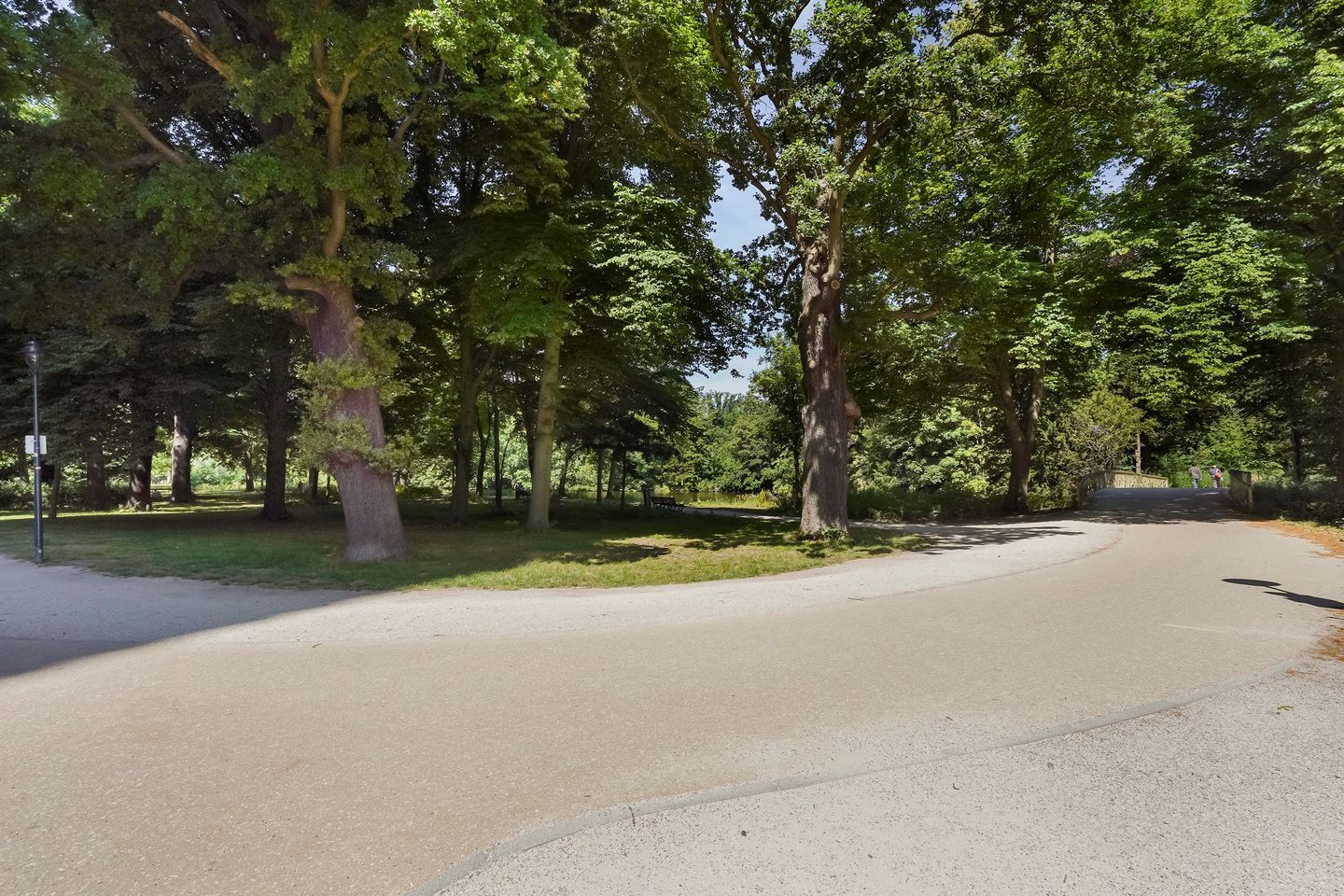 Foto 35 van Anna van Buerenplein 235