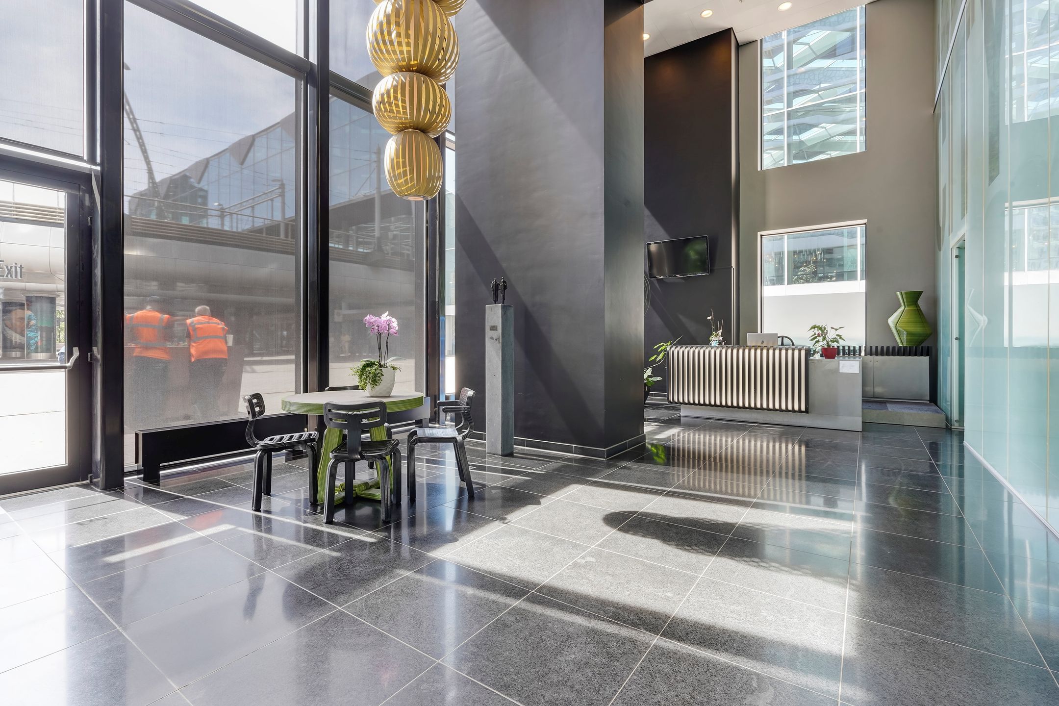 Foto 9 van Anna van Buerenplein 235