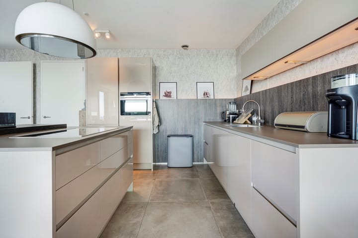 Foto 13 van Anna van Buerenplein 235