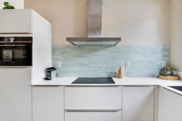 Foto 11 van Straat van Corsica 80