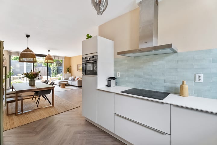 Foto 12 van Straat van Corsica 80