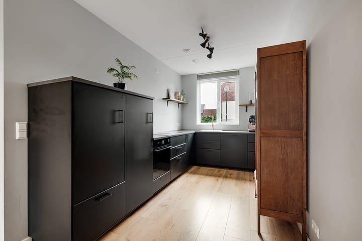 Foto 10 van Vivaldistraat 15