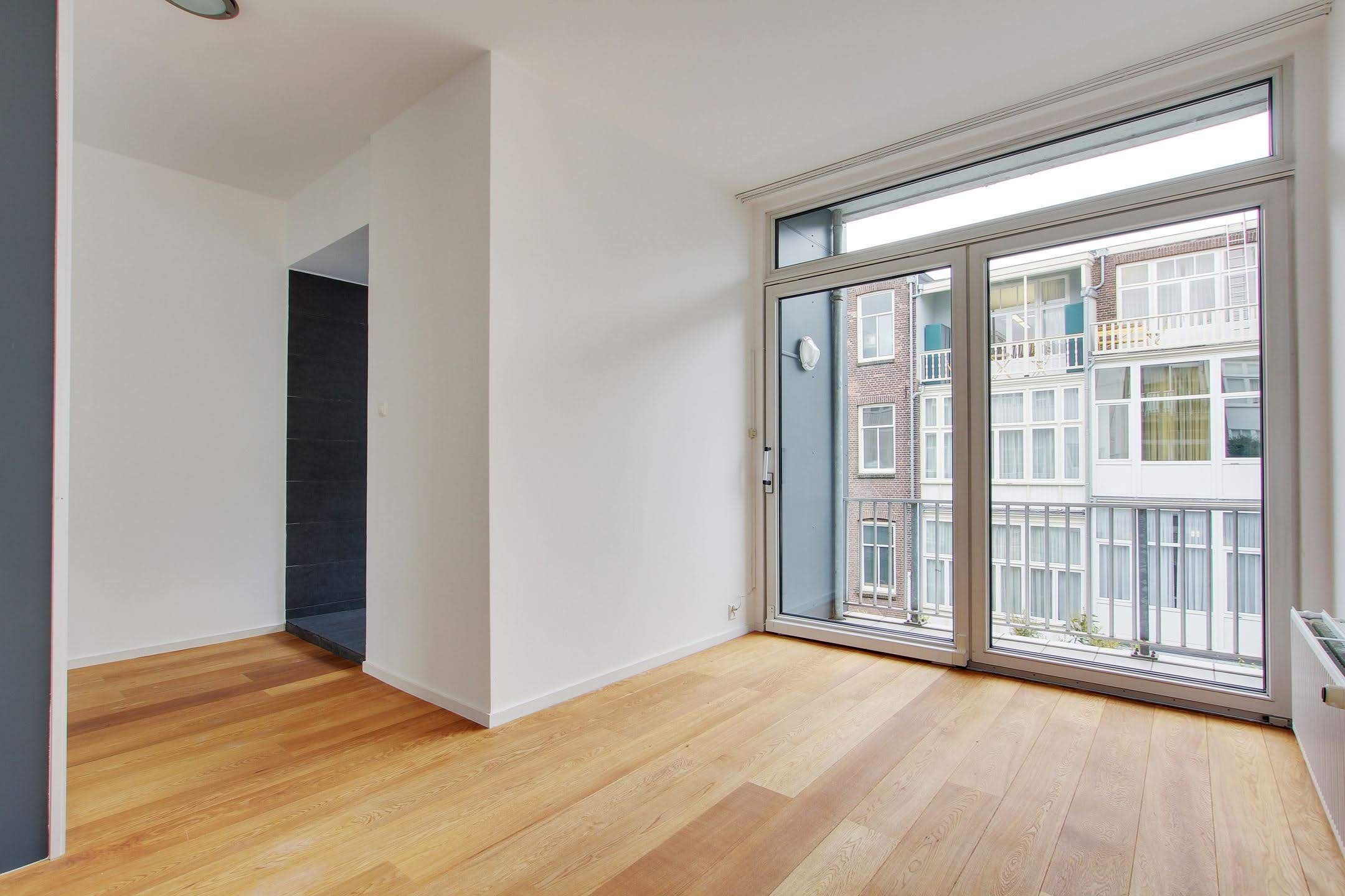 Photo 6 of Valeriusstraat 27-C