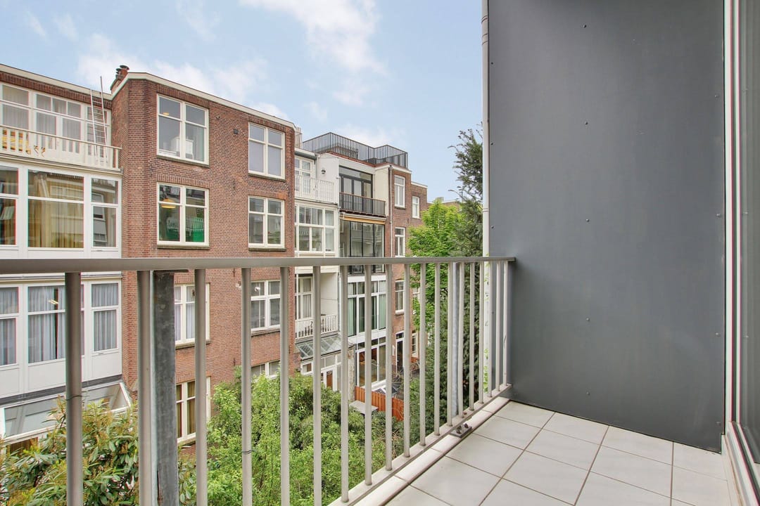 Photo 11 of Valeriusstraat 27-C