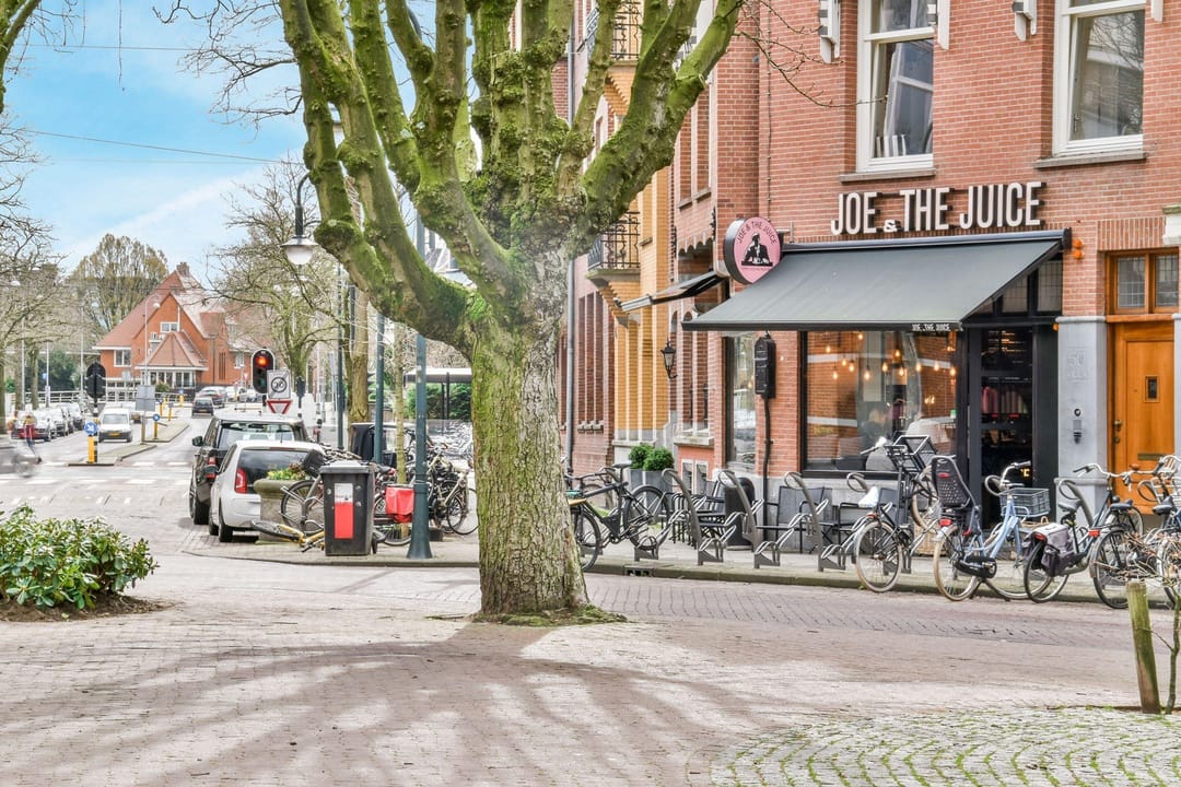 Photo 16 of Valeriusstraat 27-C