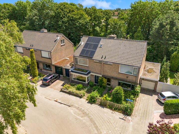 Foto 6 van Lourens Bogtmanstraat 25