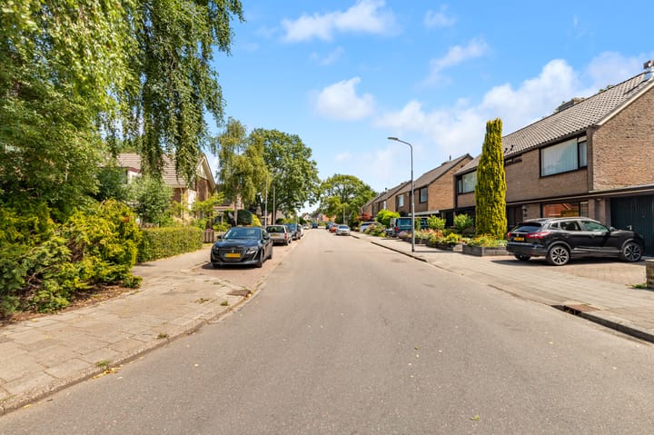 Foto 40 van Lourens Bogtmanstraat 25