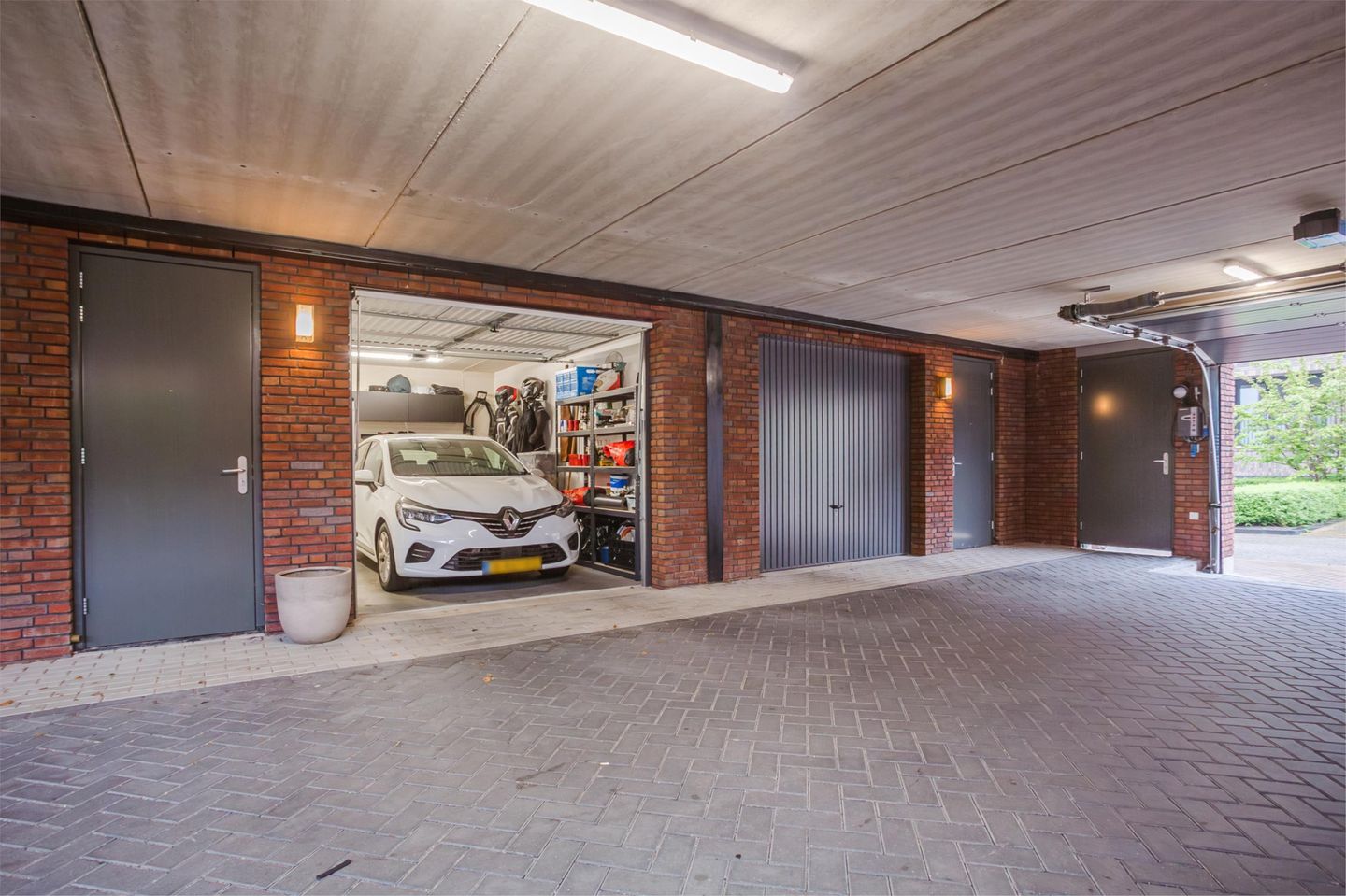 Foto 34 van Coenensparkstraat 93