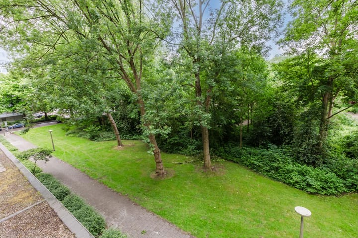 Foto 30 van Van Nijenrodeweg 733