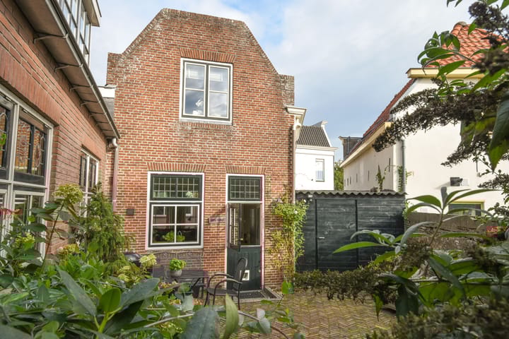 Foto 8 van Naarderstraat 20