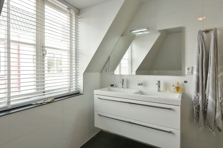 Foto 17 van Naarderstraat 20