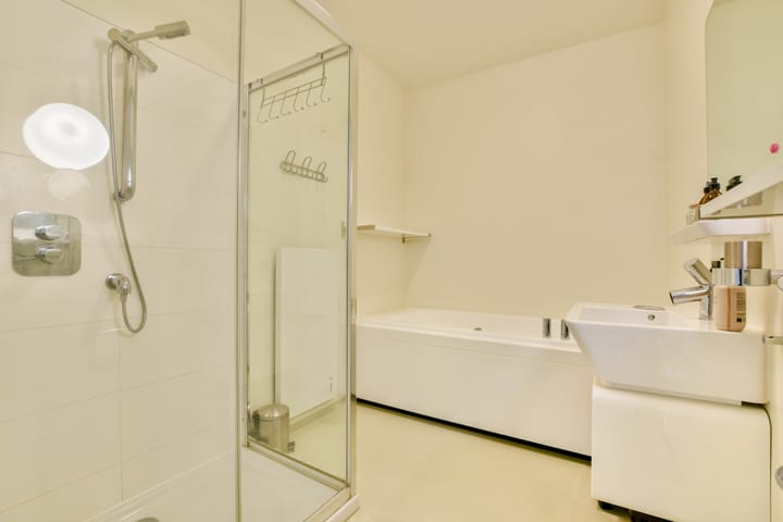 Foto 16 van Valkenburgerstraat 140-K