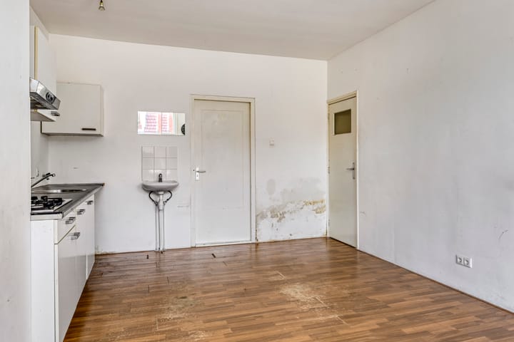 Foto 8 van Meeuwerderweg 83