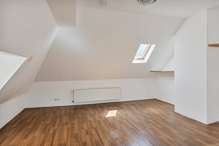 Foto 17 van Meeuwerderweg 83