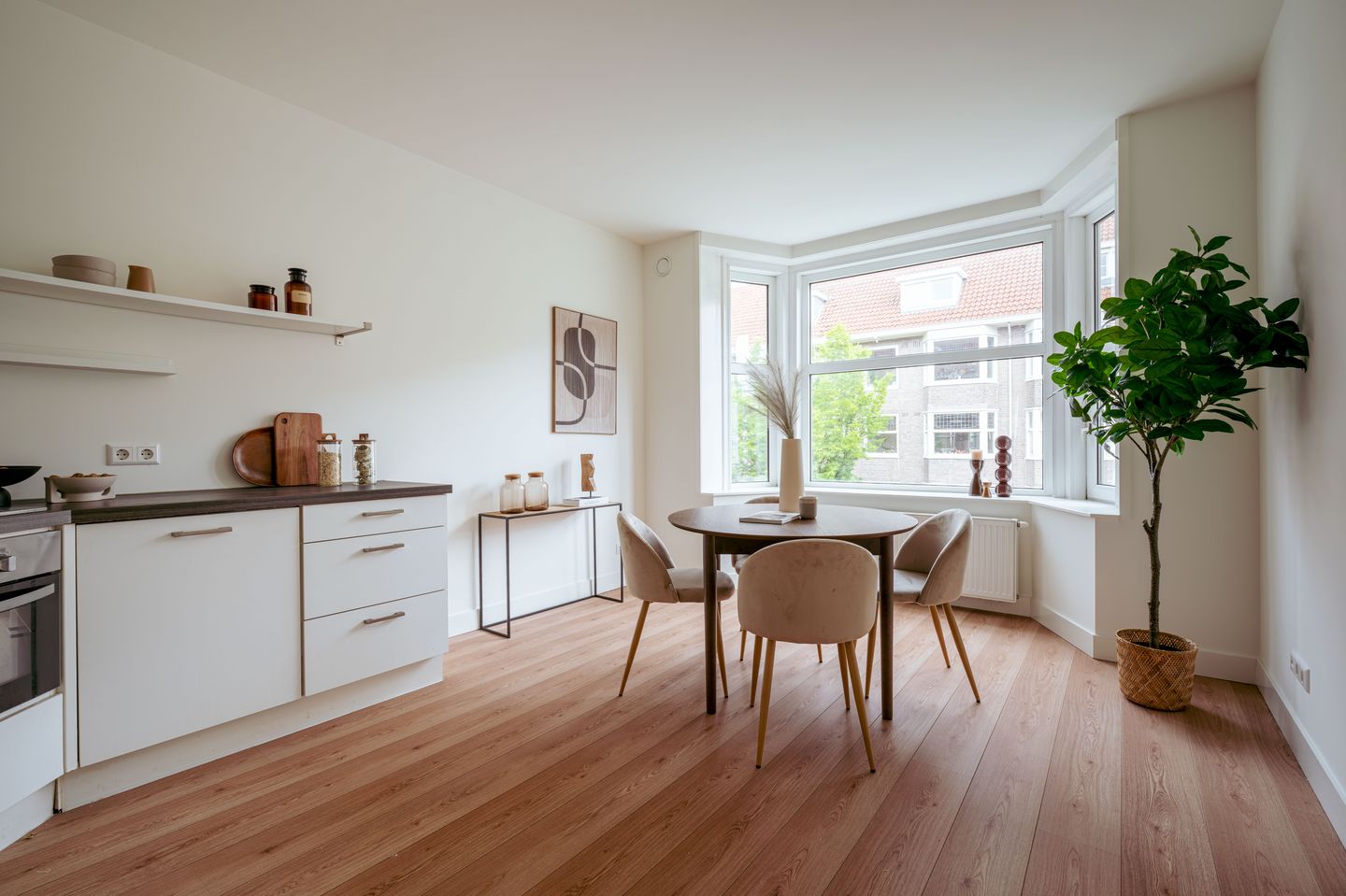 Photo 5 of Van Walbeeckstraat 79-2