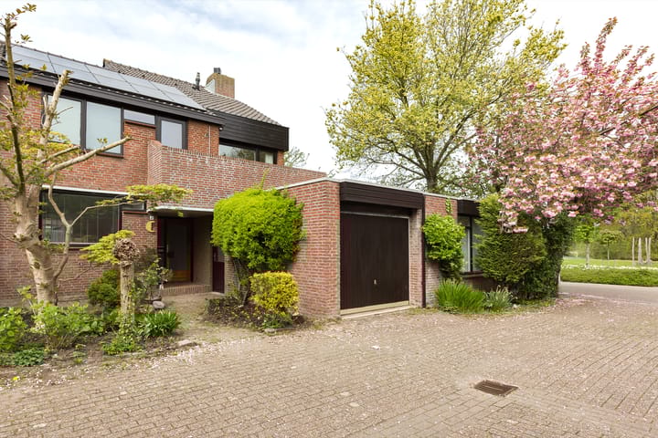 Photo 4 of Van Vredenburchlaan 41