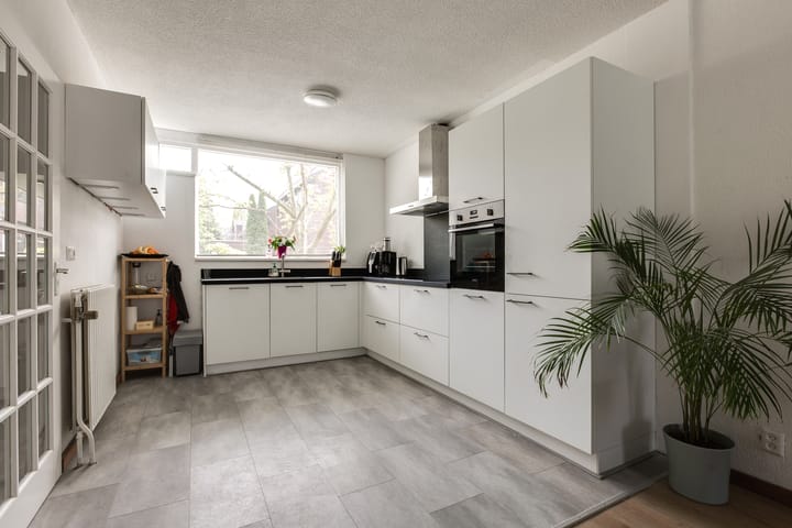 Foto 9 van Van Vredenburchlaan 41