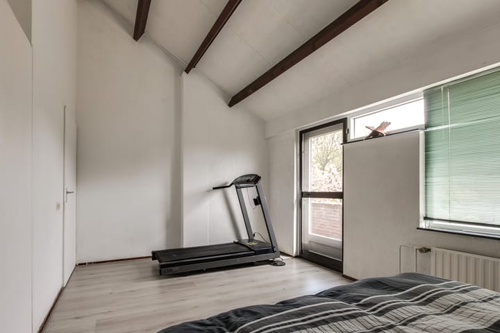 Foto 15 van Van Vredenburchlaan 41