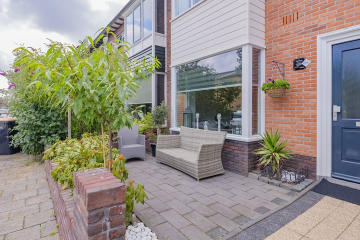 Foto 4 van Dolfijnstraat 208