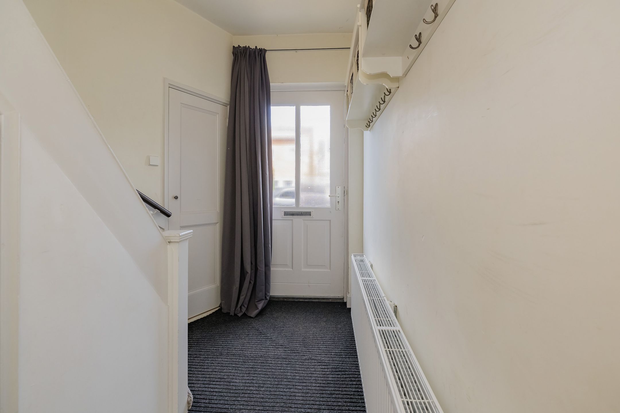 Photo 6 of Dolfijnstraat 208