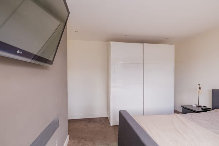 Foto 29 van Dolfijnstraat 208