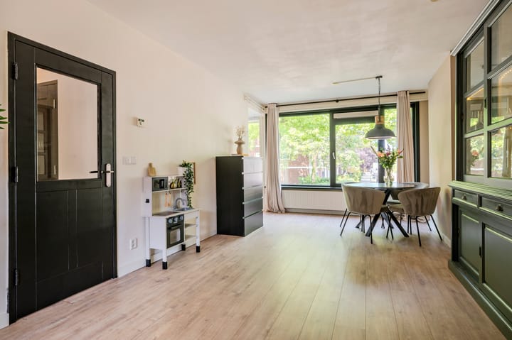 Foto 8 van Bachstraat 36