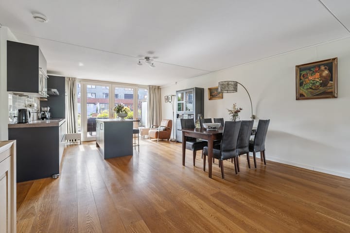 Foto 27 van Irenestraat 23