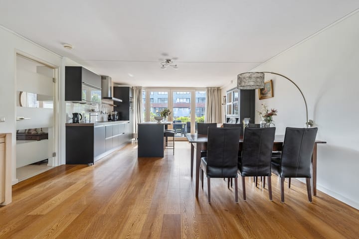 Foto 28 van Irenestraat 23