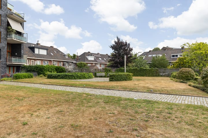 Foto 60 van Irenestraat 23