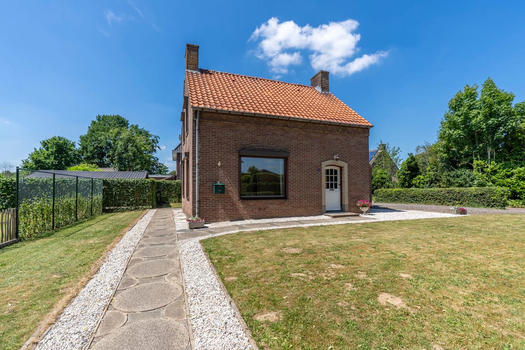 Photo 2 of Grotestraat 110