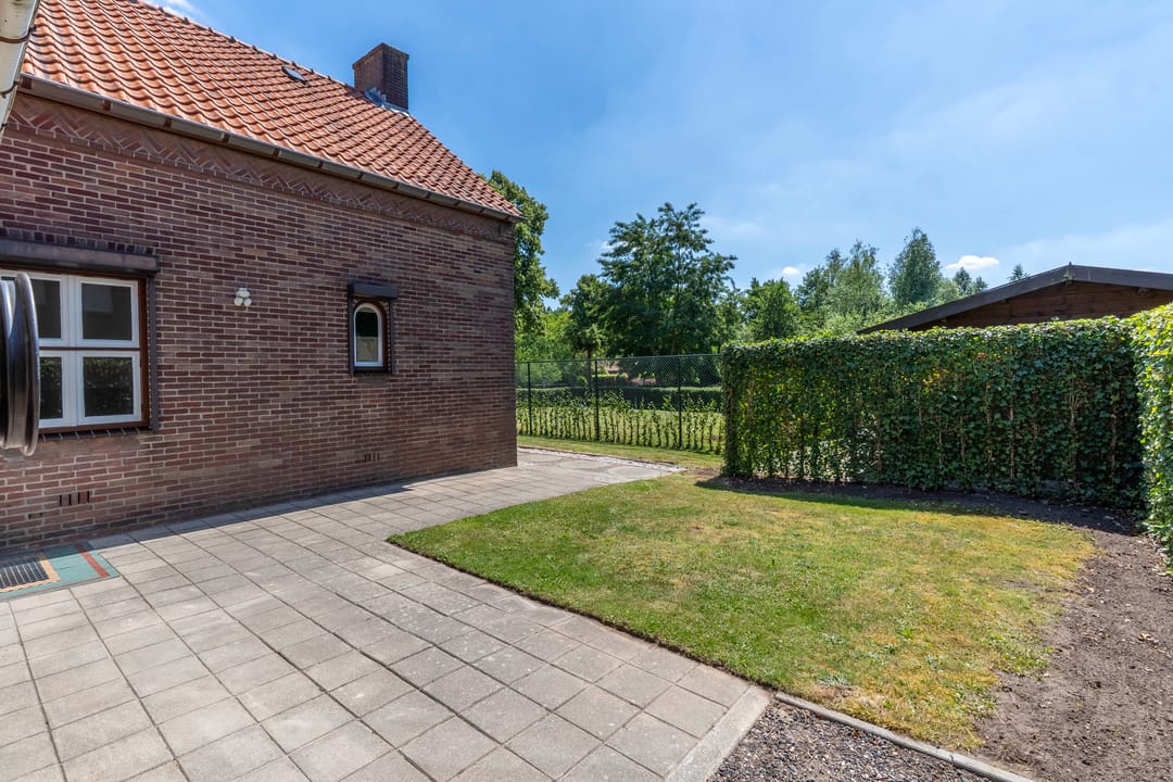 Photo 11 of Grotestraat 110