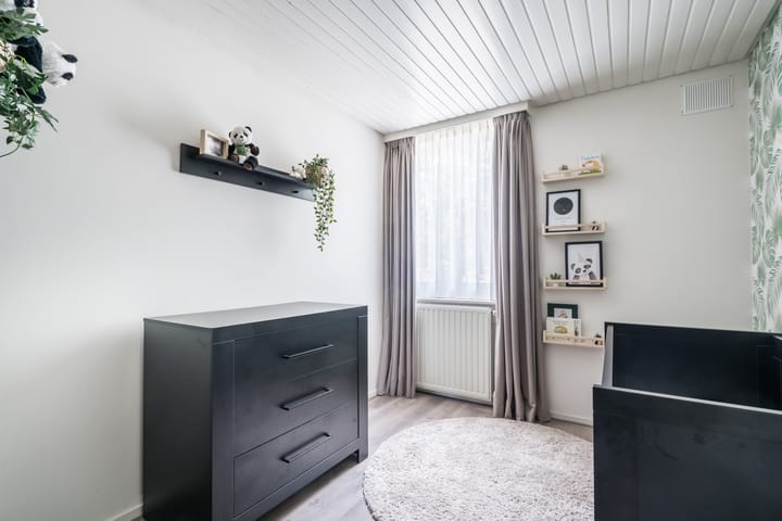 Photo 18 of Overweertstraat 106