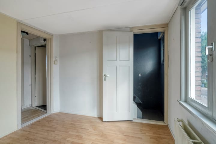 Photo 29 of Oeverstraat 57