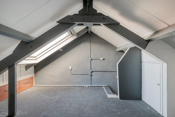 Photo 34 of Oeverstraat 57