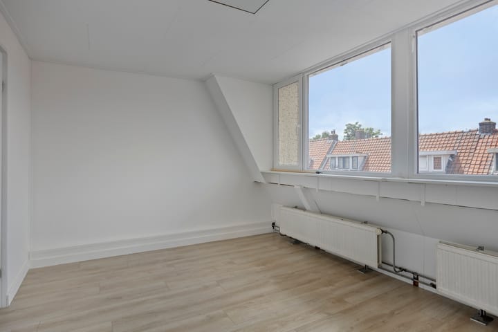 Photo 29 of Paulus Potterstraat 40