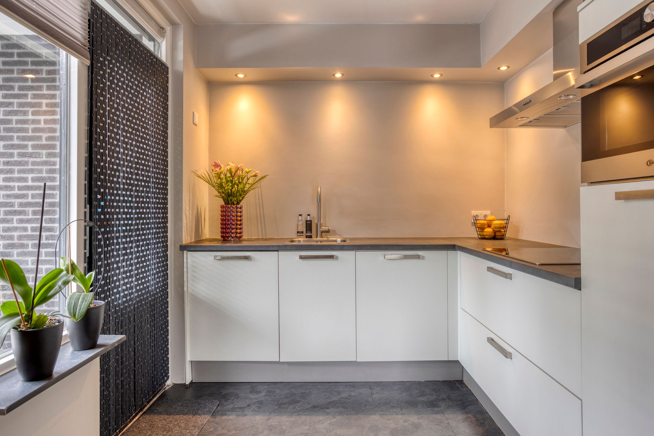 Photo 3 of Jan van Vlissingenhof 22