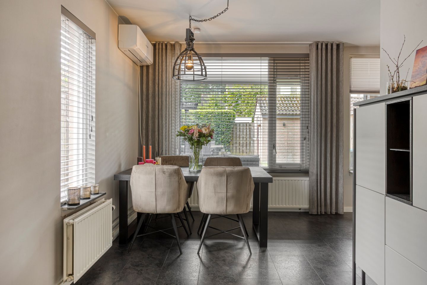 Photo 10 of Jan van Vlissingenhof 22