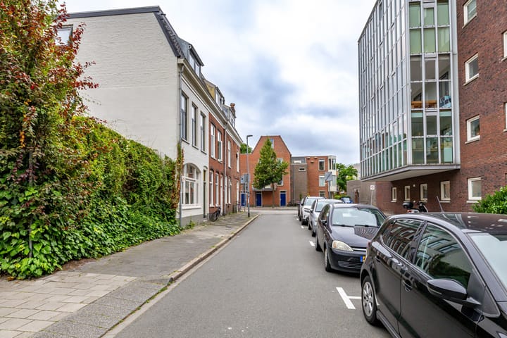 Foto 21 van Oostersingeldwarsstraat 3-A