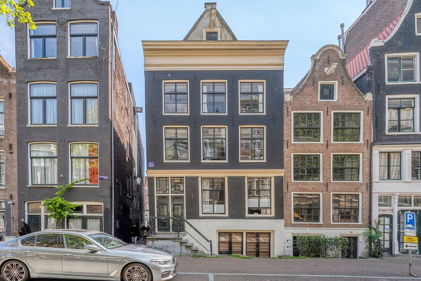 Bekijk foto 2 van Spuistraat 97-H