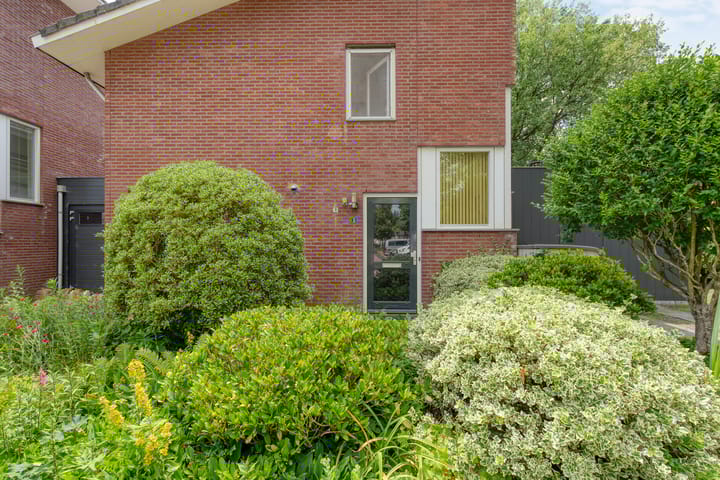 Photo 12 of Valkenakker 2