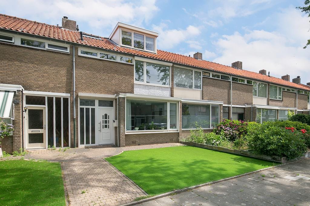 Photo 2 of van Aitzemastraat 22