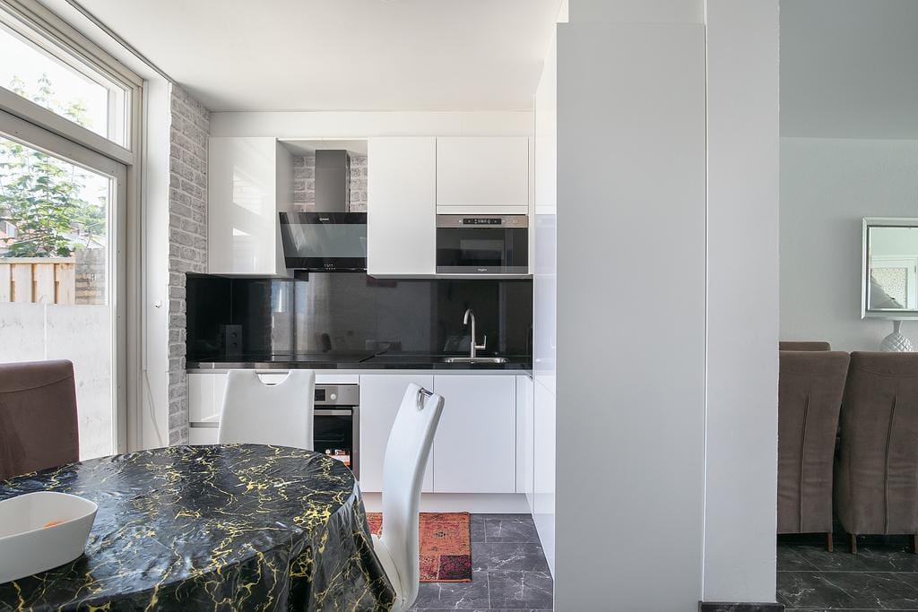 Photo 9 of van Aitzemastraat 22
