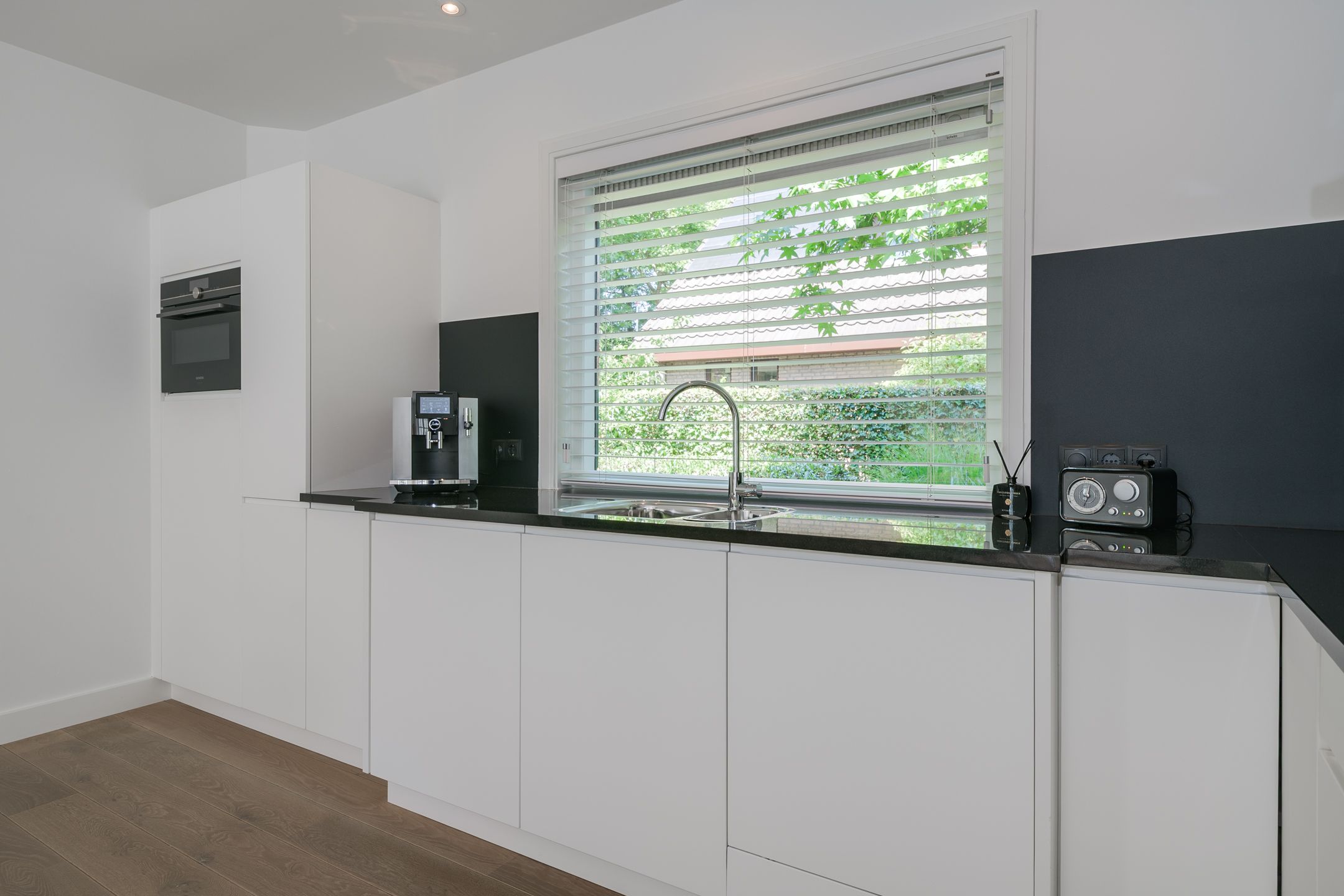 Foto 27 van Loolaan 12