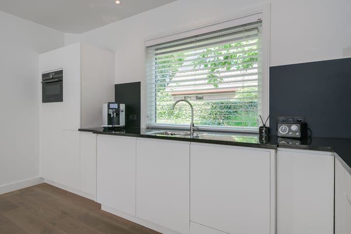 Foto 27 van Loolaan 12